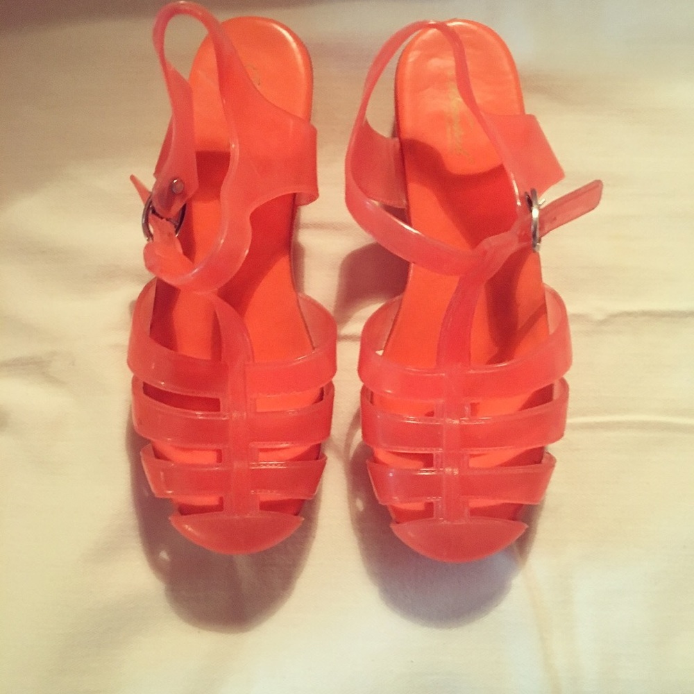VTG 90's platform jellies. - Picture 1 of 6